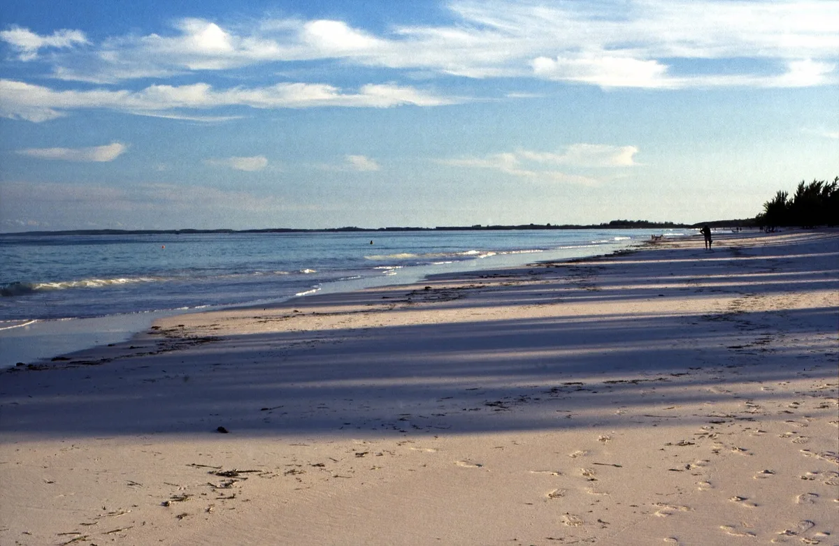 Pink Sand Beach, Dunmore Town, Lucayan Archipelago, Bahamas — 4