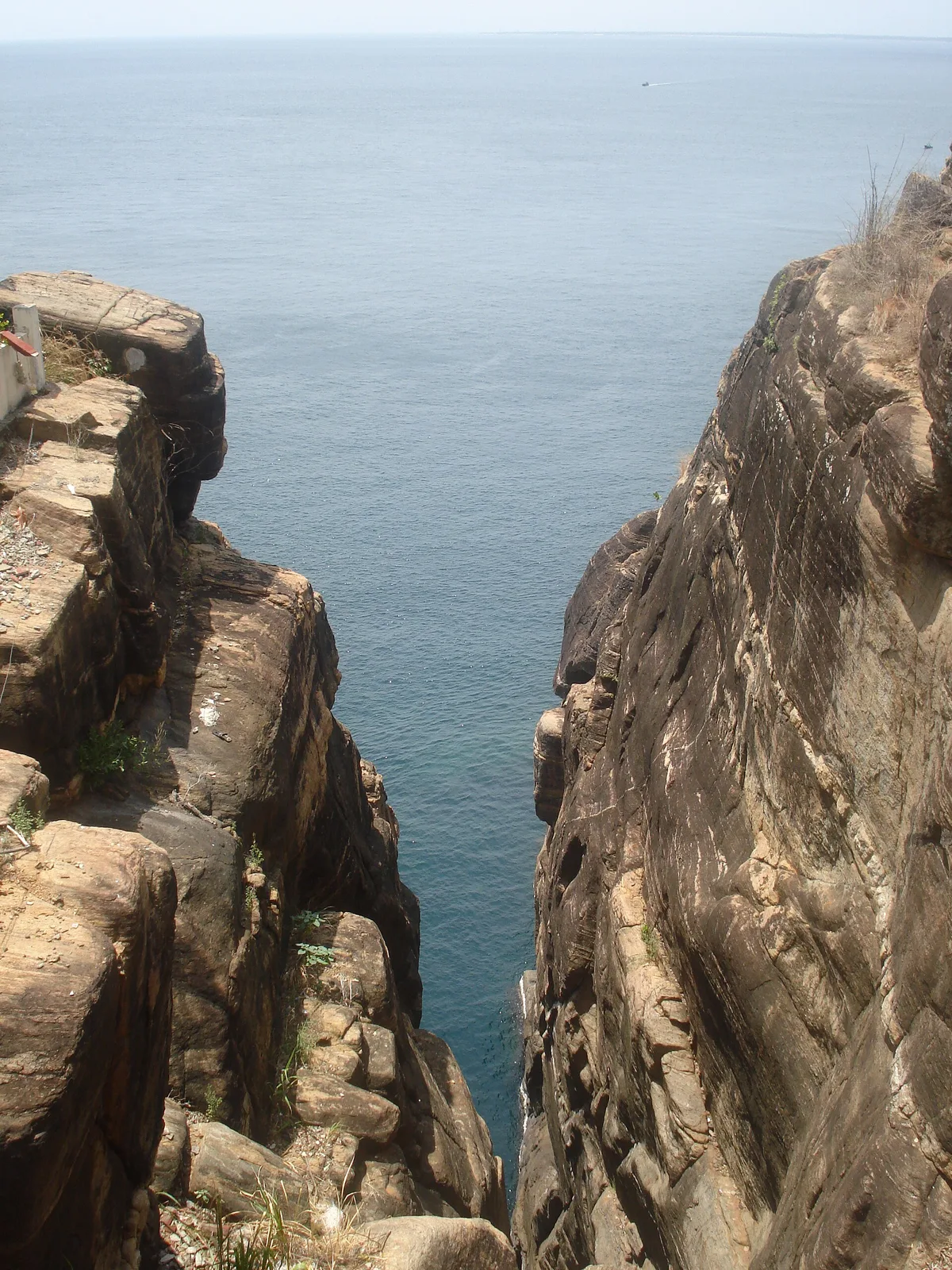 Swami Rock Beach, Trincomalee, Eastern Province, Sri Lanka — 3