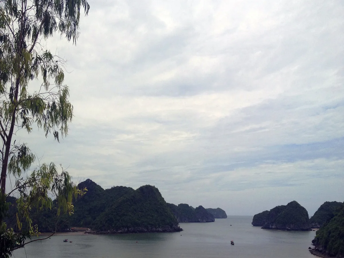 Cái Bèo Beach, Cát Hải, Gulf of Tonkin, Vietnam — 2