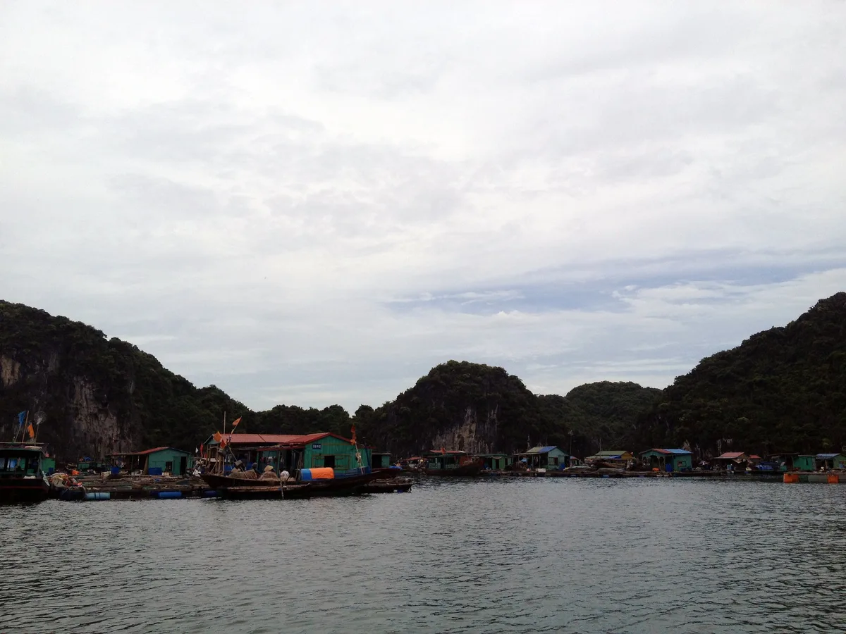 Cái Bèo Beach, Cát Hải, Gulf of Tonkin, Vietnam — 3