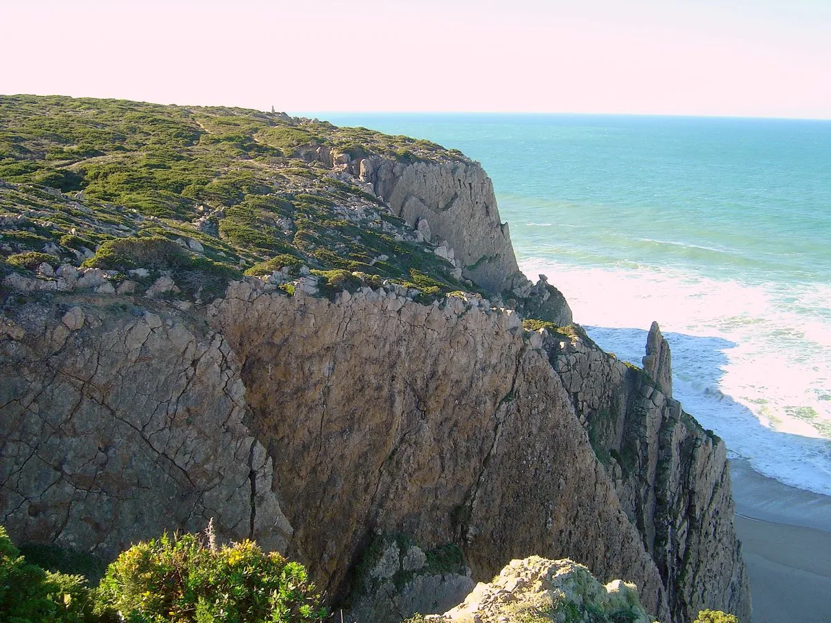 Grande do Rodízio-Strand, Sintra, Portuguese Atlantic, Portugal — 4