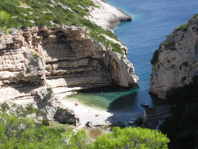 Stiniva Beach
