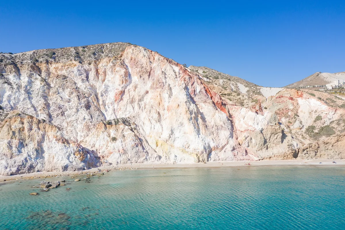 Firiplaka-Strand, Milos, Cyclades, Griechenland — 4