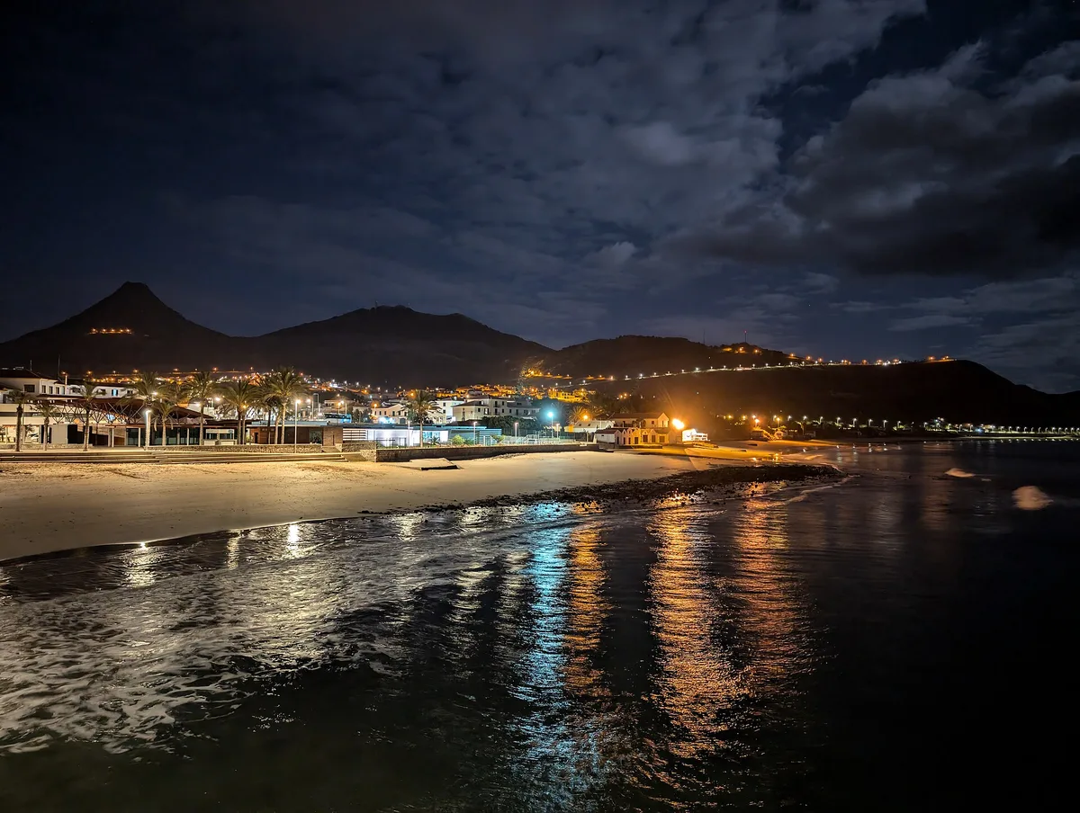 Ribeiro Cochino-Strand, Porto Santo, Madeira Archipelago, Portugal — 2