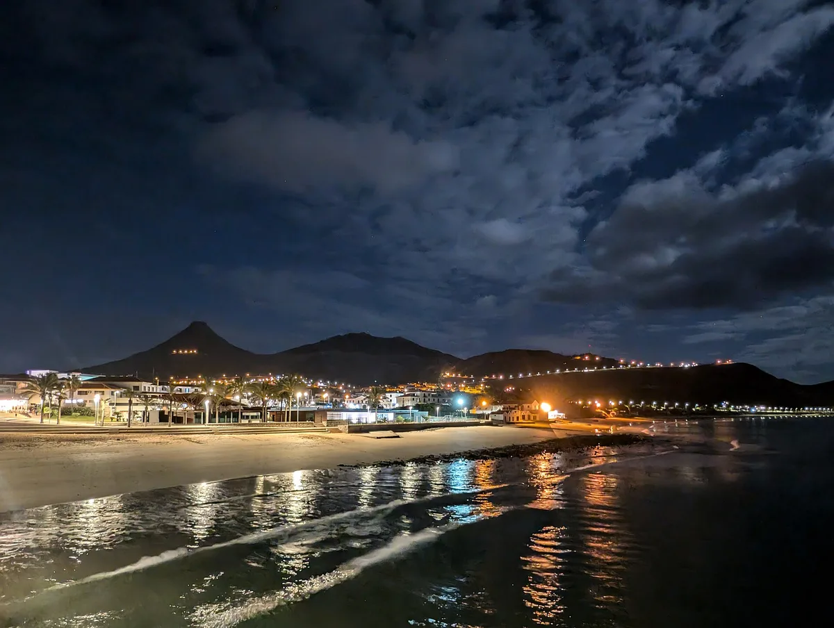 Ribeiro Cochino-Strand, Porto Santo, Madeira Archipelago, Portugal — 4