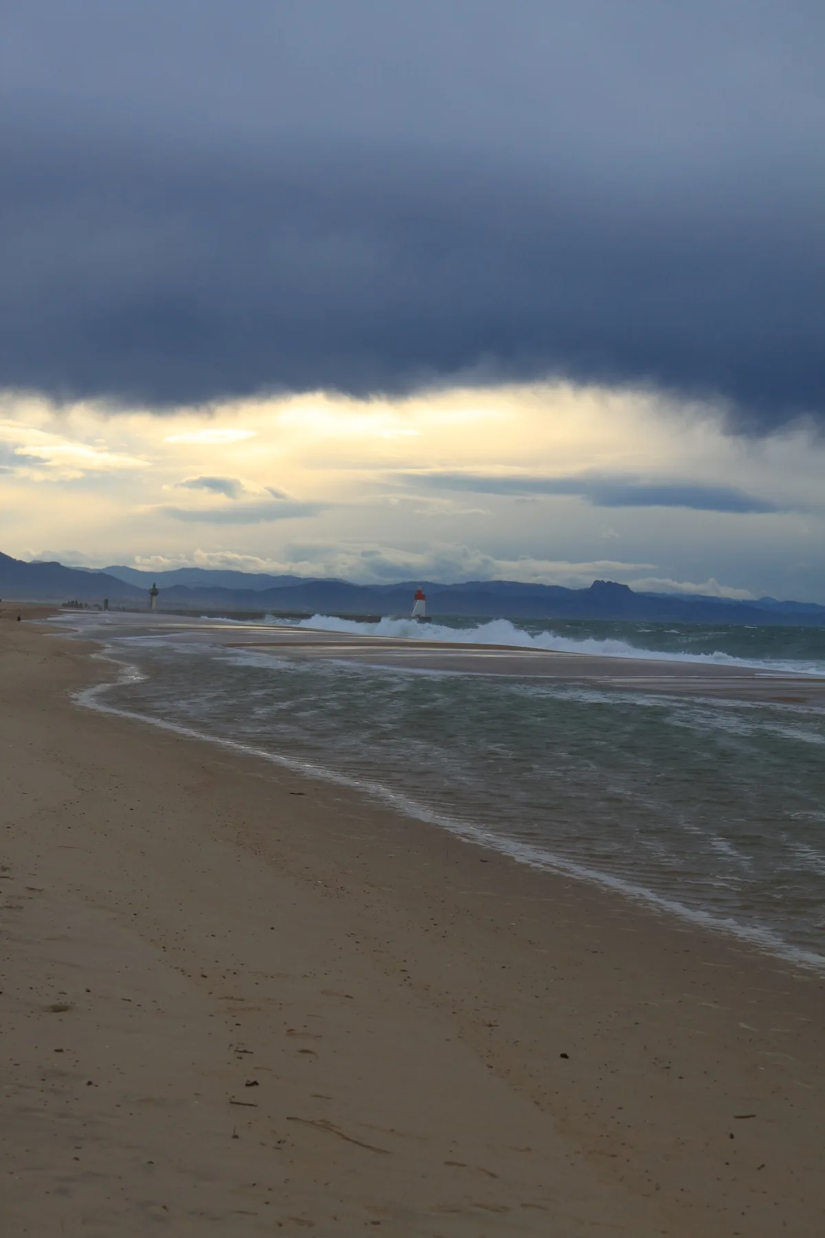 Hossegor Beach, Soorts-Hossegor, Nouvelle-Aquitaine, France — 3