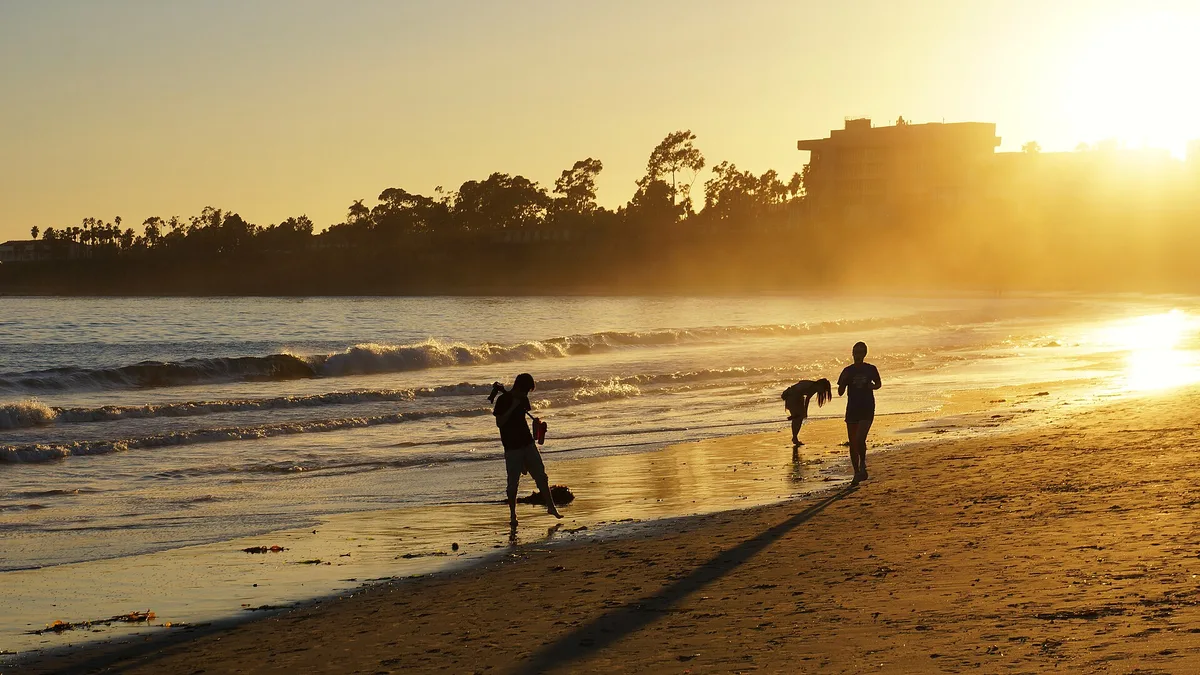 Goleta Beach, Goleta, California Coast, United States — 3