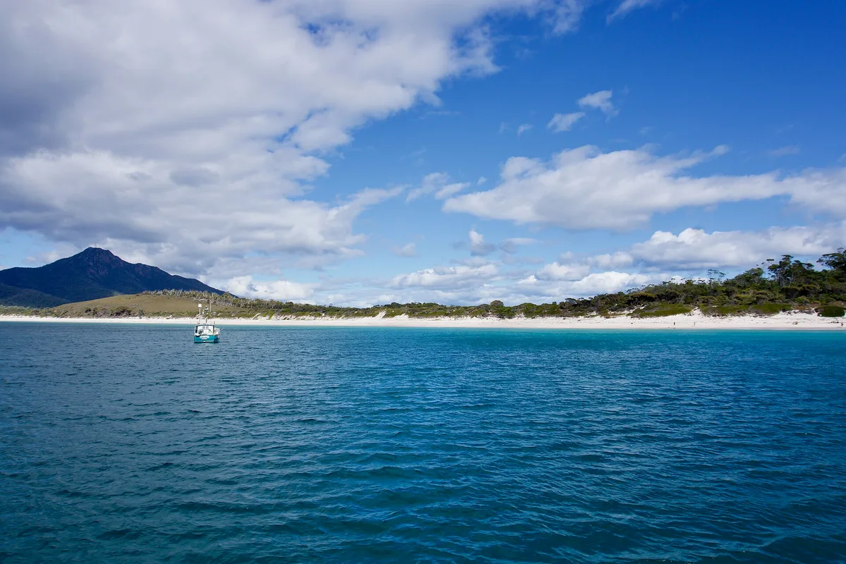 Coles Bay Beach, Glamorgan Spring Bay Council, Tasmania, Australia