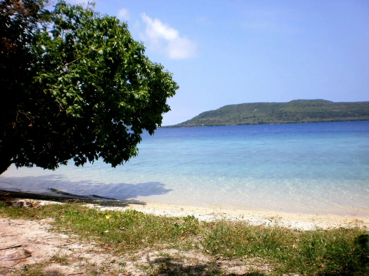 Lelepa Island Beach, Lelepa, Shefa Province, Vanuatu — 4