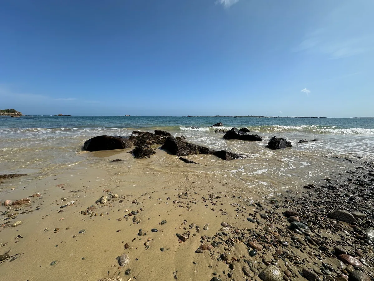 Playa de Pors Hir, Pleumeur-Bodou, Brittany, Francia — 5