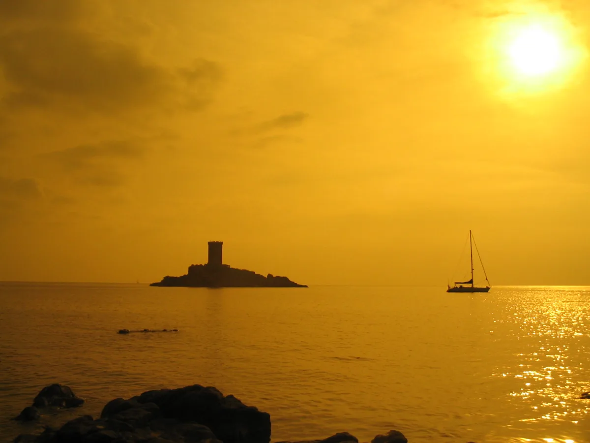 Dramont Beach, Saint-Raphaël, French Riviera, France
