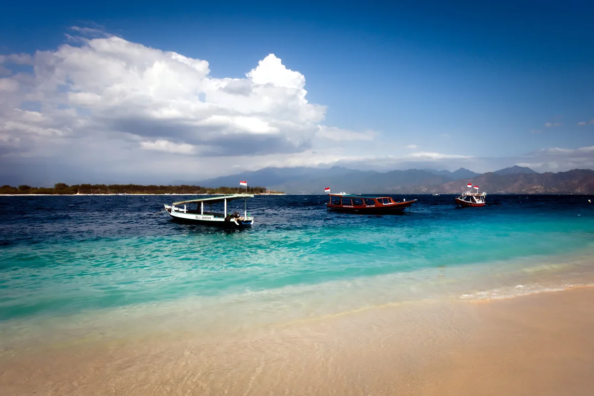 Gili Air Jetty Beach, Gili Indah, Lesser Sunda Islands, Indonesia — 4