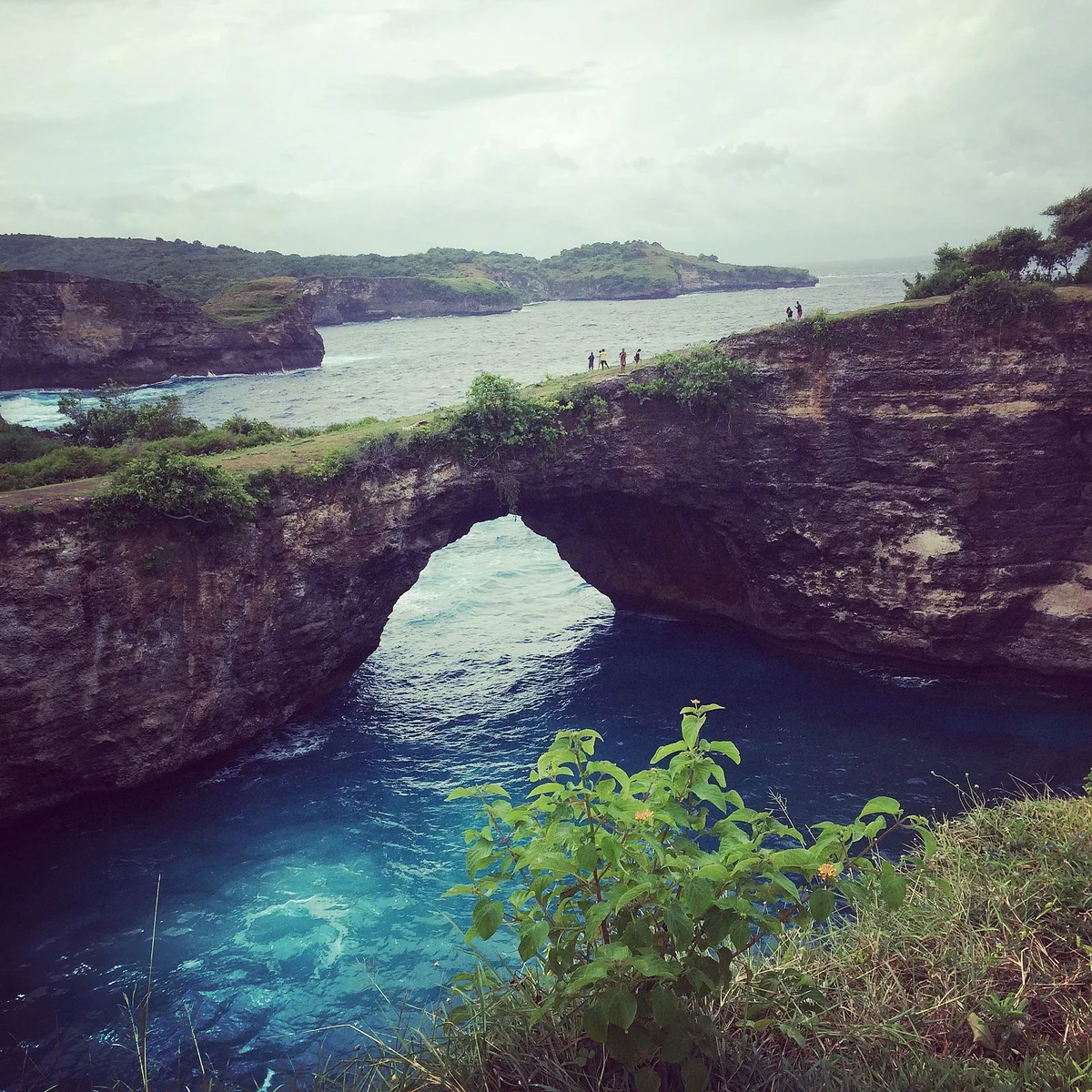 Pasih Uug Beach, Bunga Mekar, Lesser Sunda Islands, Indonesia — 2