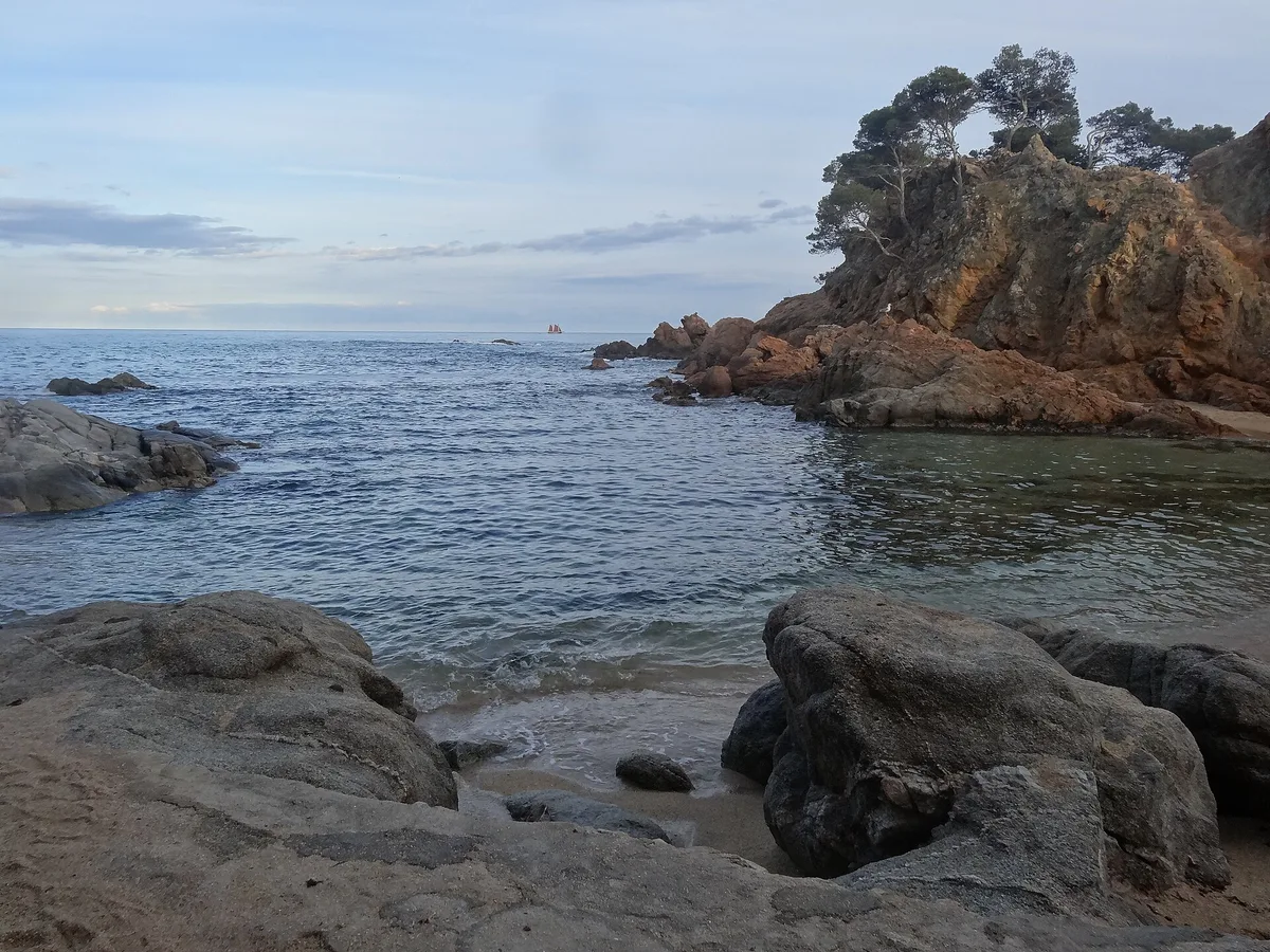 Plage de Cap Roig, Calonge, Catalonia, Espagne — 5