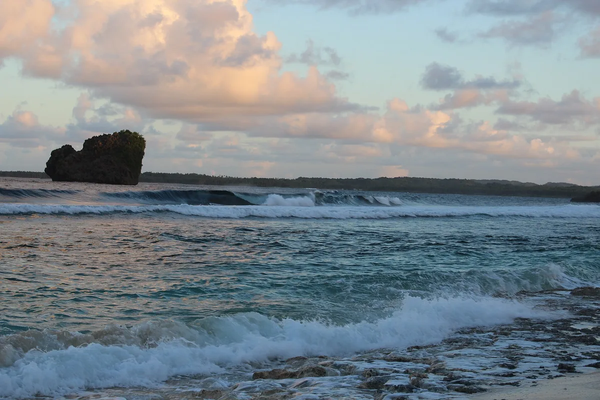 Spiaggia di Magpupungko, Pilar, Caraga, Filippine — 3