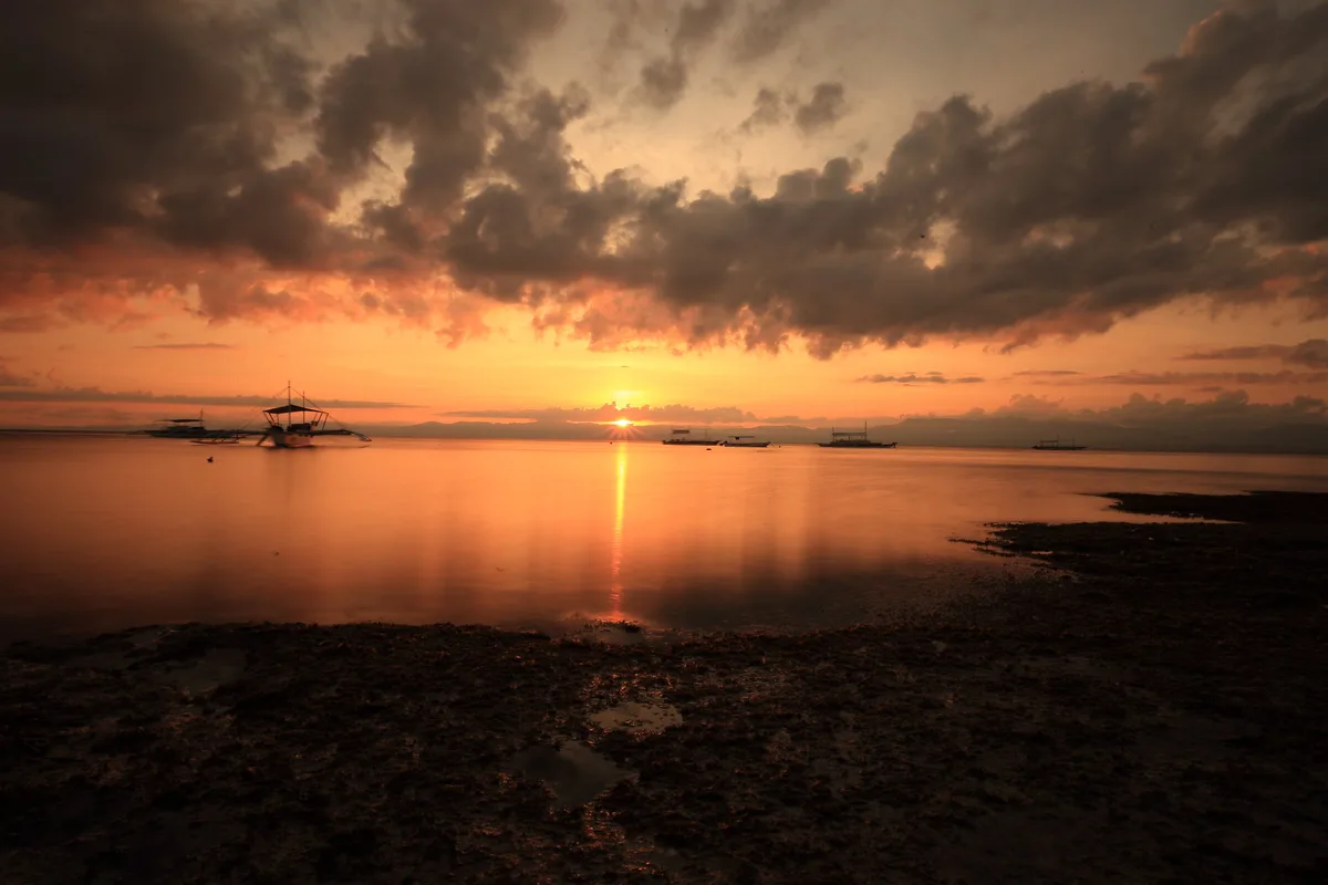 Playa de Panagsama, Moalboal, Central Visayas, Filipinas