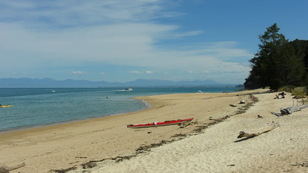 Apple Tree Bay, Tasman District, Nelson-Tasman, New Zealand — 3