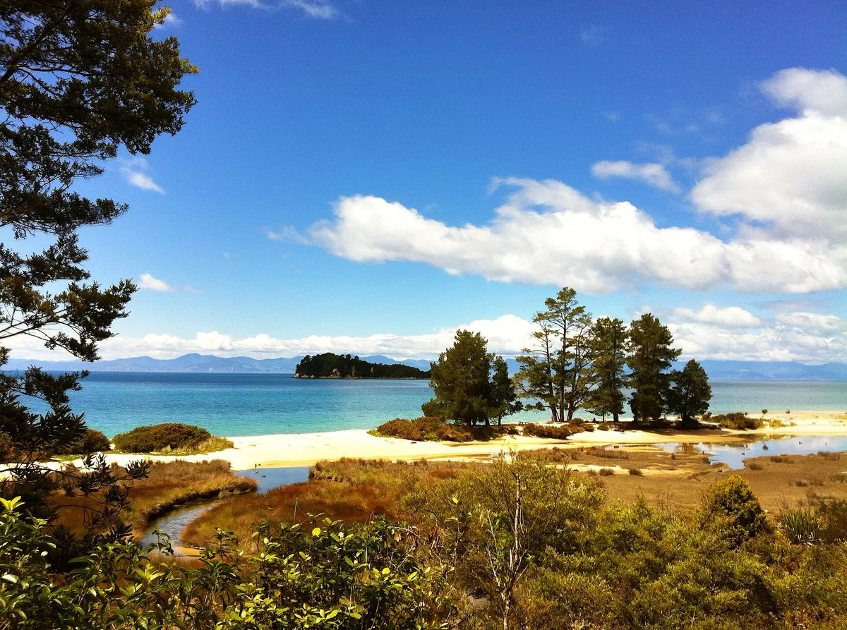 Apple Tree Bay, Tasman District, Nelson-Tasman, New Zealand — 2