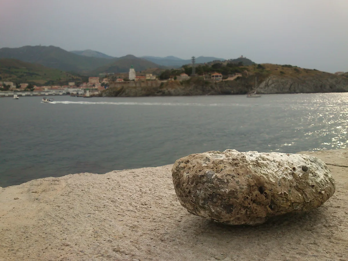 Playa de la Mauresque, Port-Vendres, Occitanie, Francia — 5