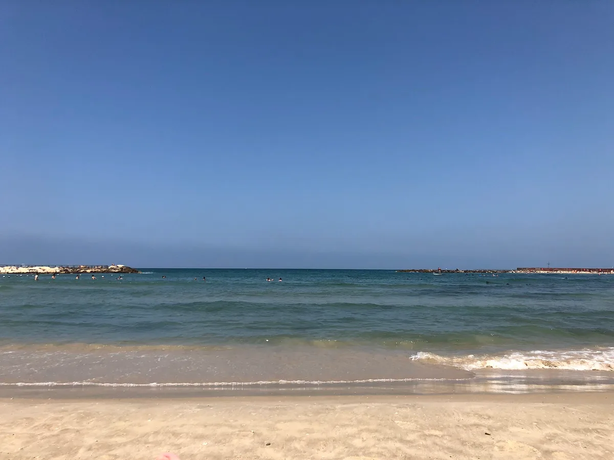 Hilton Beach, Tel Aviv-Yafo, Mediterranean Levant, Israel — 3