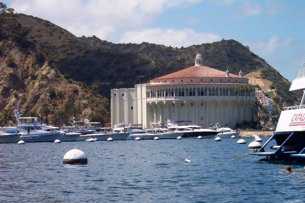 Avalon Beach, Avalon, California Islands, United States — 4
