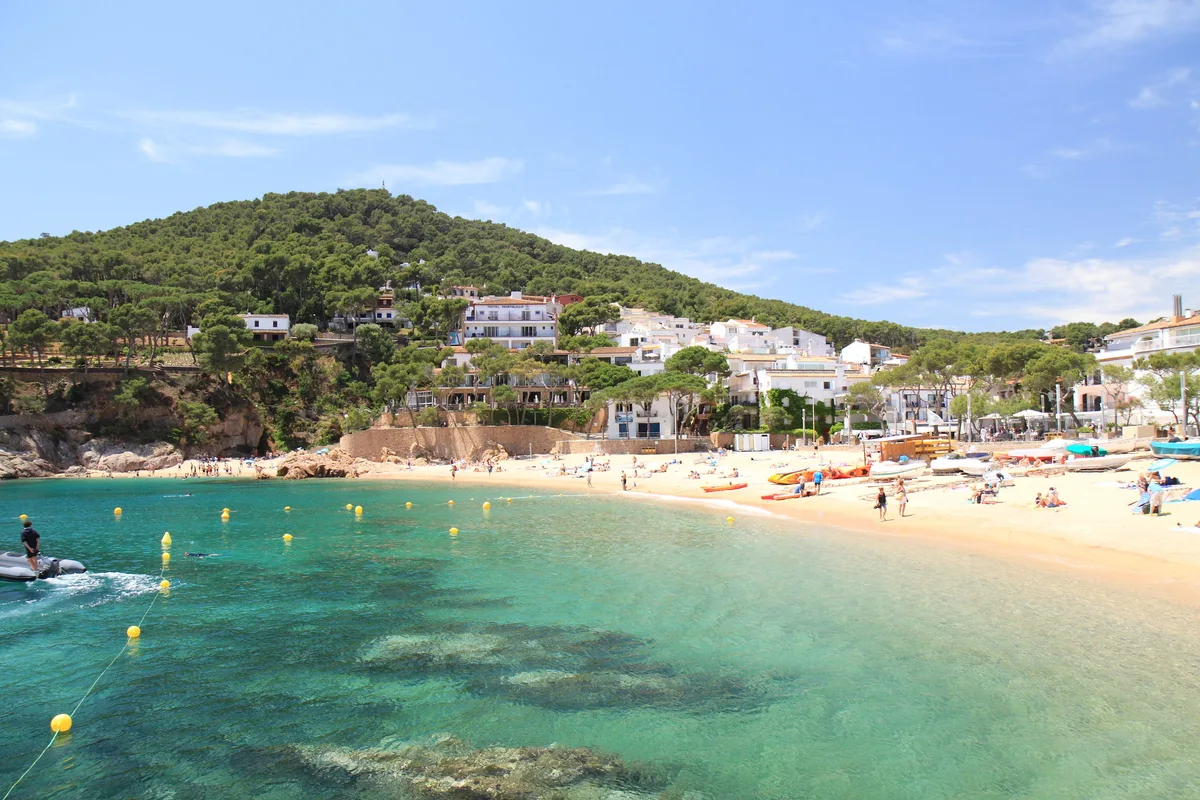 Tamariu-Strand, Palafrugell, Catalonia, Spanien — 2