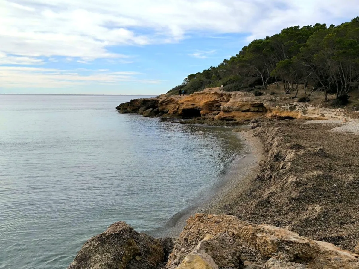 Cala Port Olivet-Strand, L'Ametlla de Mar, Catalonia, Spanien — 4
