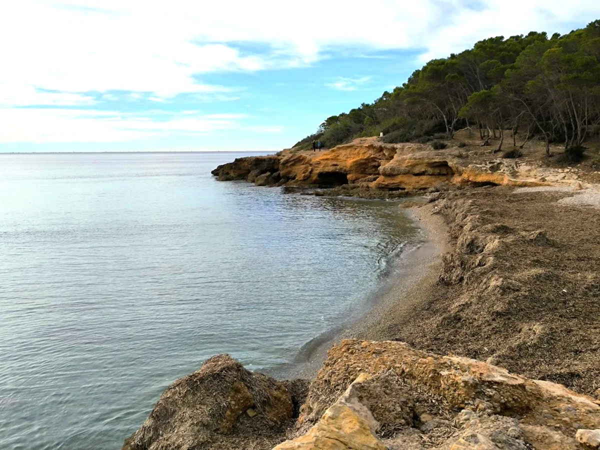 Cala Port Olivet-Strand, L'Ametlla de Mar, Catalonia, Spanien — 3