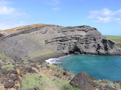 Papakolea Green Sand Beach, Ka'u, Hawaii, United States — 2