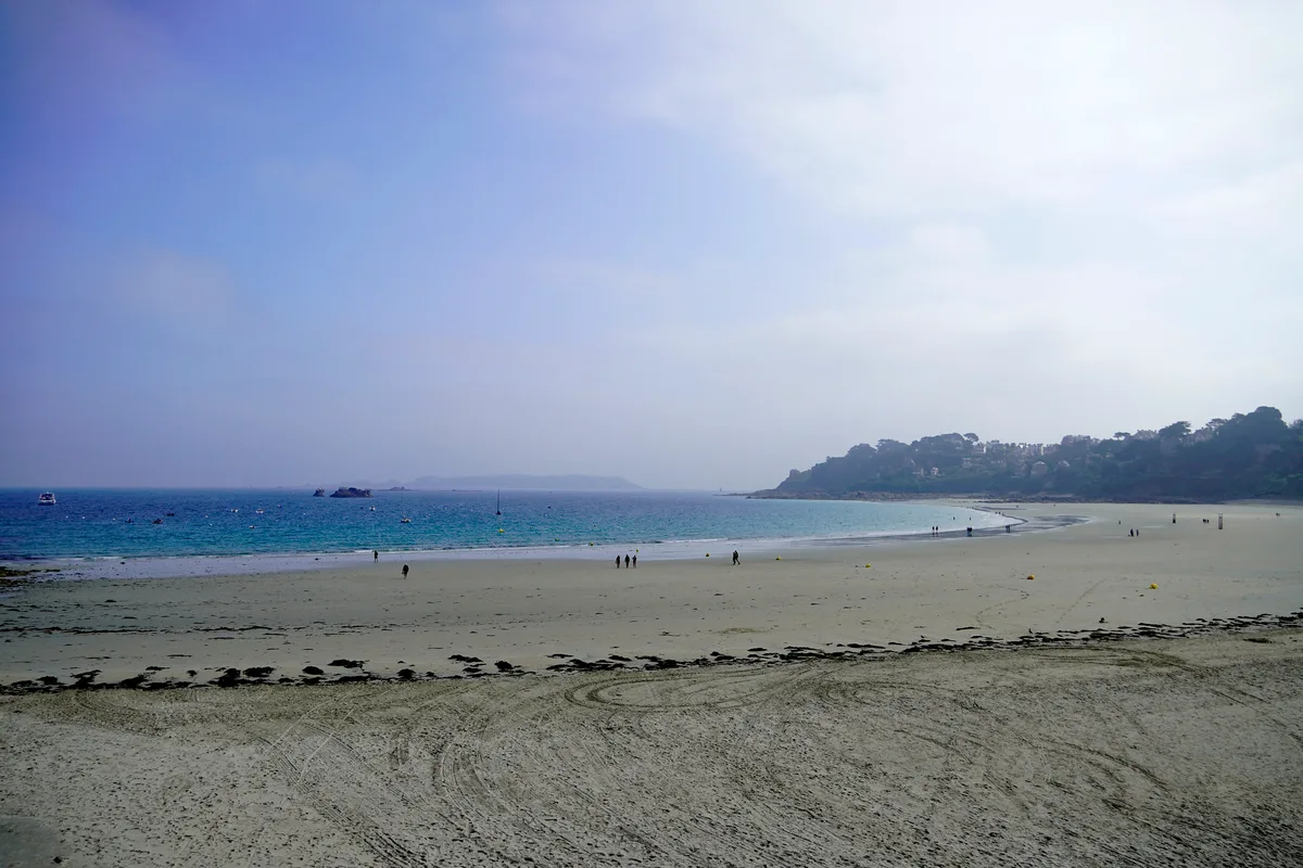 Playa de Trestraou, Perros-Guirec, Brittany, Francia — 4