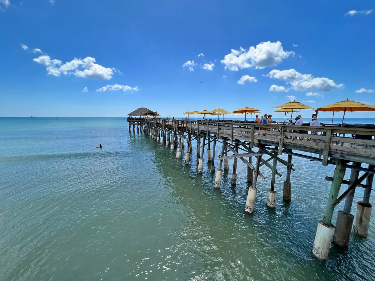 Cocoa Beach Pier Beach, Cocoa Beach, Florida Atlantic, United States — 2