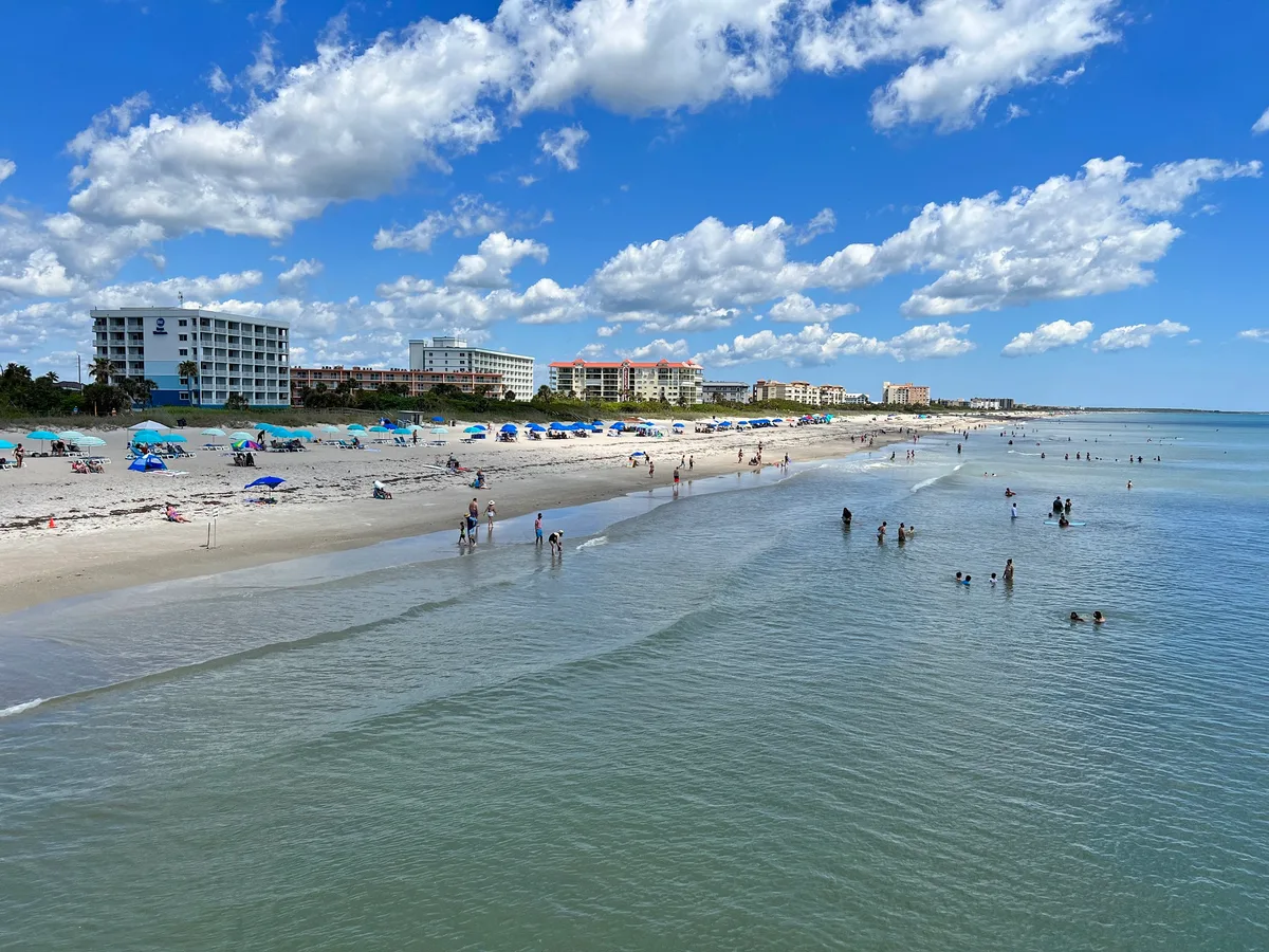 Cocoa Beach Pier Beach, Cocoa Beach, Florida Atlantic, United States — 6
