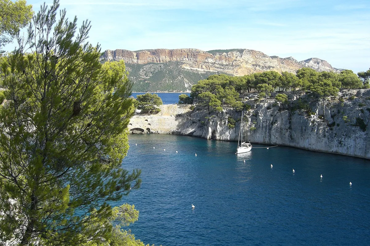 Port Pin Beach, Marseille, Provence-Alpes-Côte d'Azur, France — 3