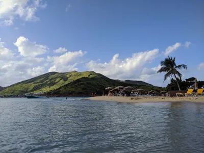 Pinel Island Beach