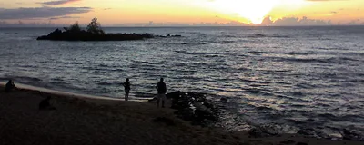 Ehukai Beach Park, Haleiwa, Hawaii, United States — 2