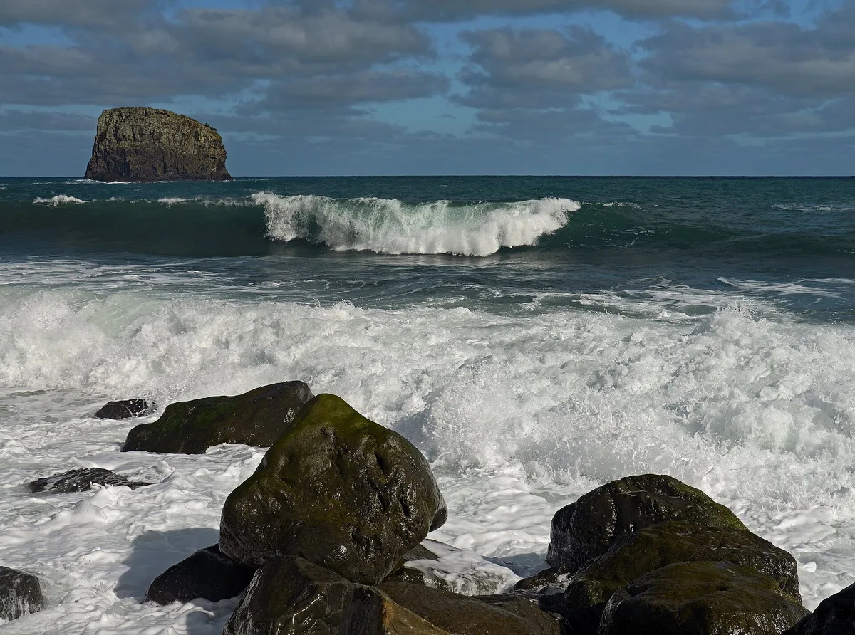 Porto da Cruz Beach, Machico, Madeira Archipelago, Portugal — 2