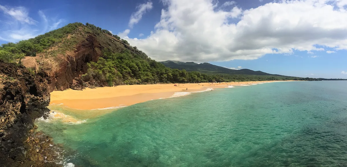 Praia de Pu'u Ōla'i, Mākena, Hawaii, Estados Unidos
