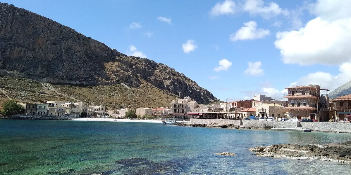 Playa de Gerolimenas, Oitylo, Peloponnese, Grecia — 4