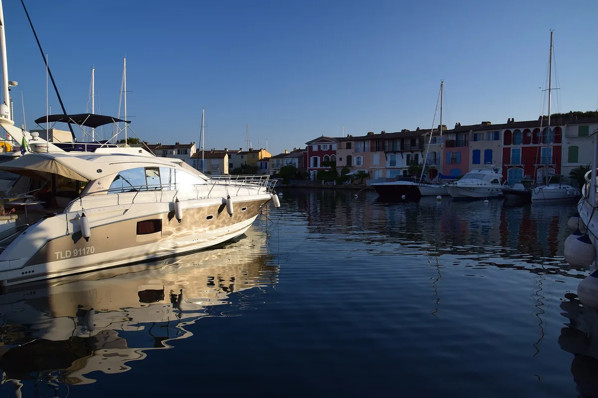 Spiaggia di Grimaud, Grimaud, Provence-Alpes-Côte d'Azur, Francia — 2