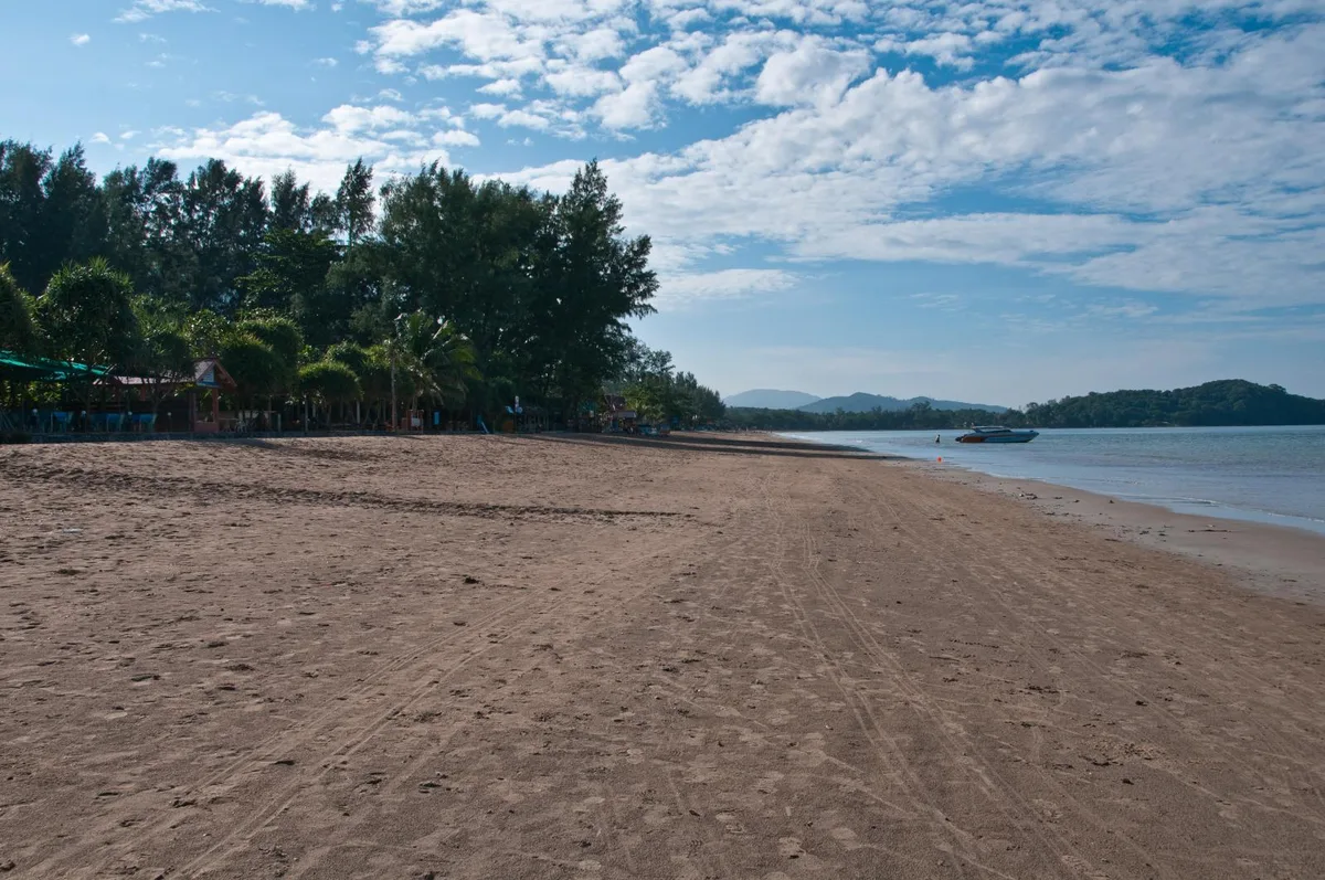 Klong Dao Beach, Ko Lanta, Andaman Coast, Thailand — 3