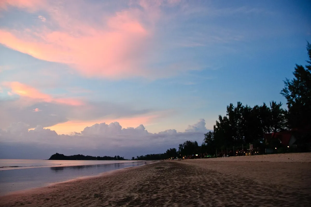 Klong Dao Beach, Ko Lanta, Andaman Coast, Thailand — 4