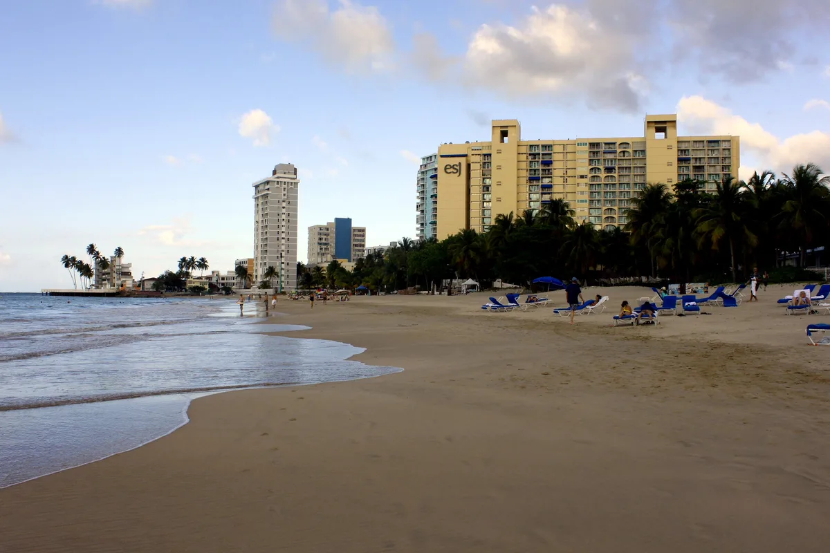Isla Verde Beach, Carolina, Greater Antilles, Puerto Rico — 6