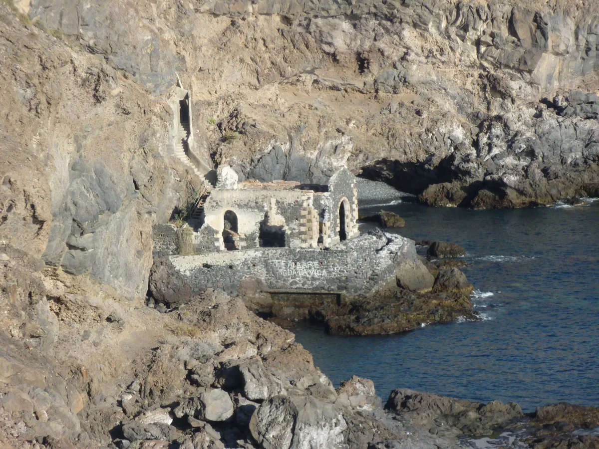 Aguadulce Beach, Guía de Isora, Canary Islands, Spain — 3