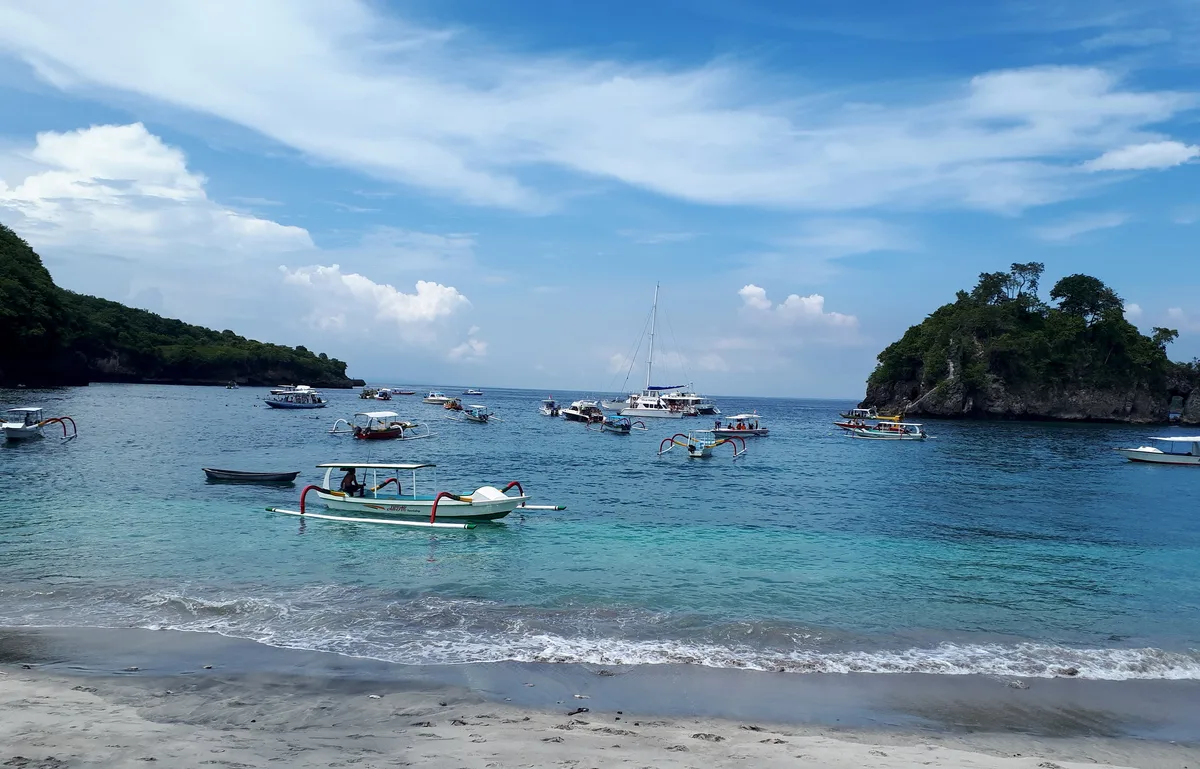 Crystal Bay Beach, Sakti, Lesser Sunda Islands, Indonesia — 4