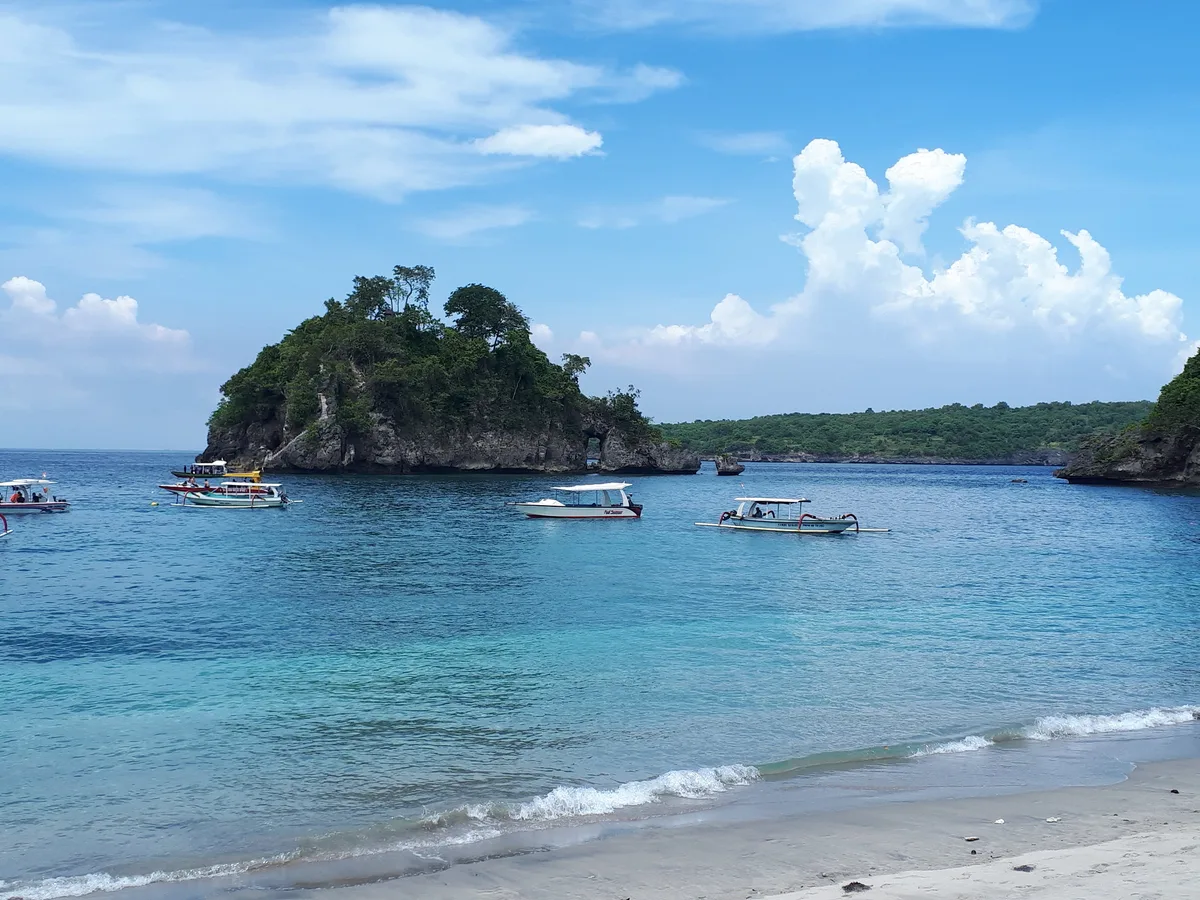 Crystal Bay Beach, Sakti, Lesser Sunda Islands, Indonesia