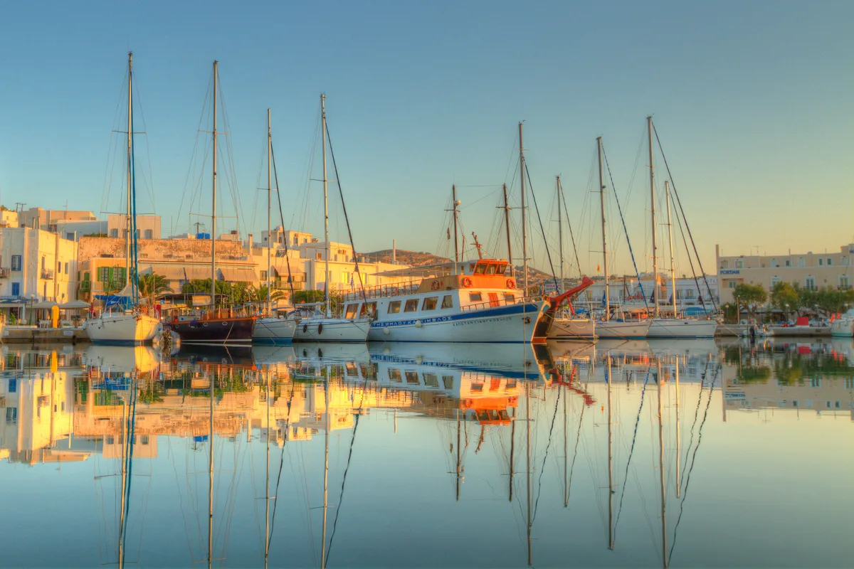 Adamas-Strand, Milos, Cyclades, Griechenland