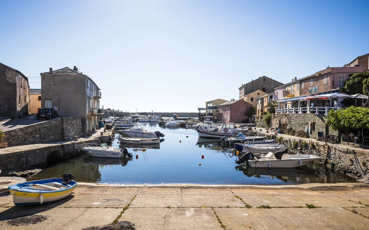 Playa de Centuri, Centuri, Corsica, Francia — 5