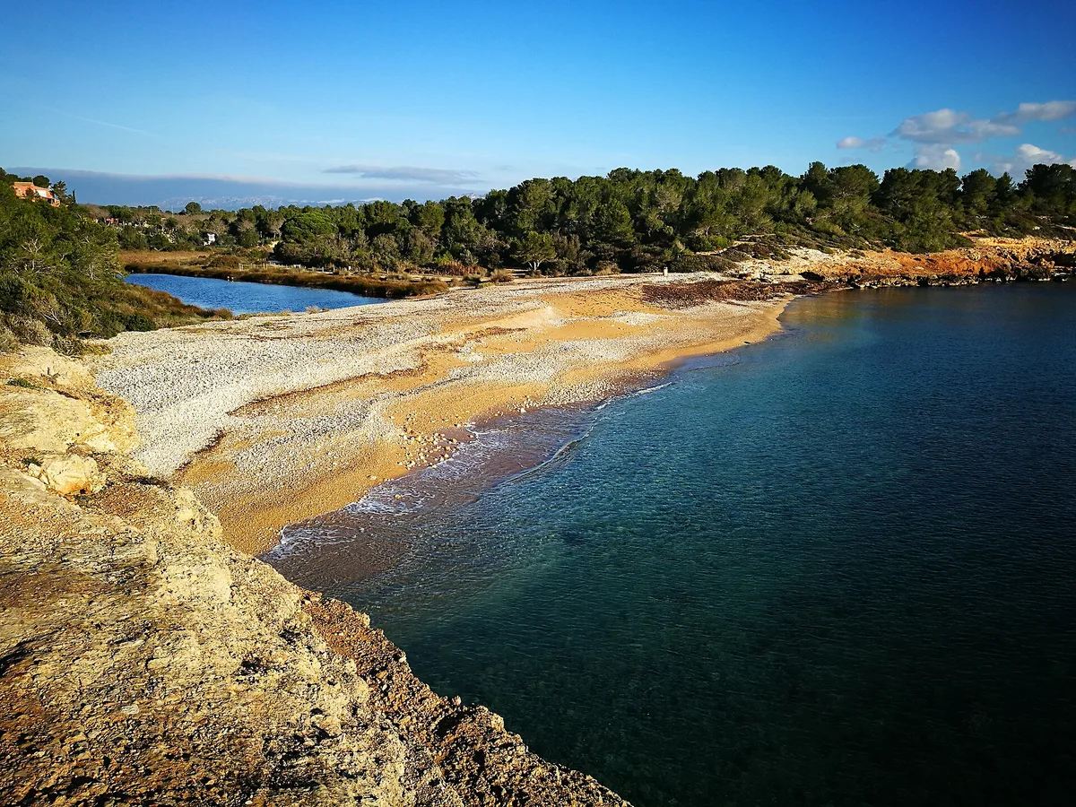 Cala Santes Creus-Strand, L'Ametlla de Mar, Catalonia, Spanien — 3