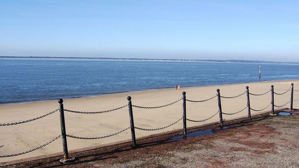 Moulleau Beach, Arcachon, Nouvelle-Aquitaine, France