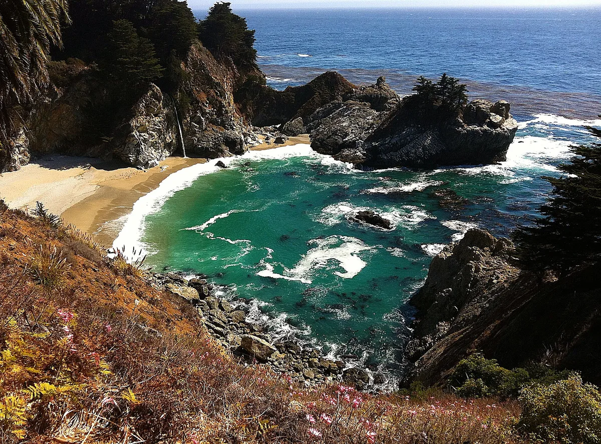 Cala di McWay Falls, Big Sur, Monterey County, California Coast, Stati Uniti — 4